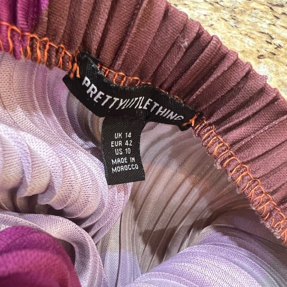 PrettyLittleThing Purple Orange Brown Print Plisse Maxi Skirt 10 - Picture 6 of 10